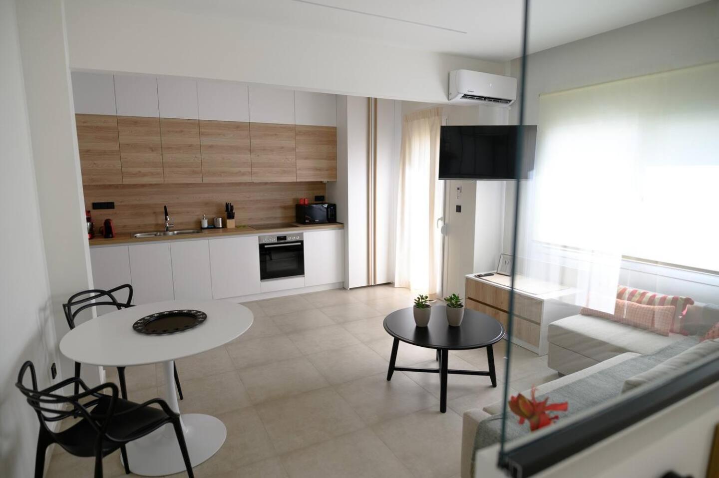Lighthouse Apartments 亚历山德鲁波利斯 外观 照片